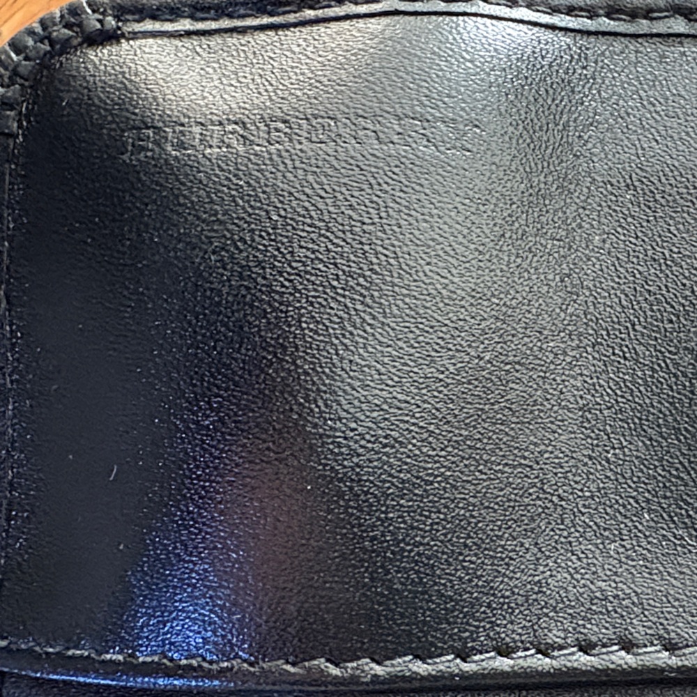 Authentic Burberry Women’s Wallet - Picture 2 of 7